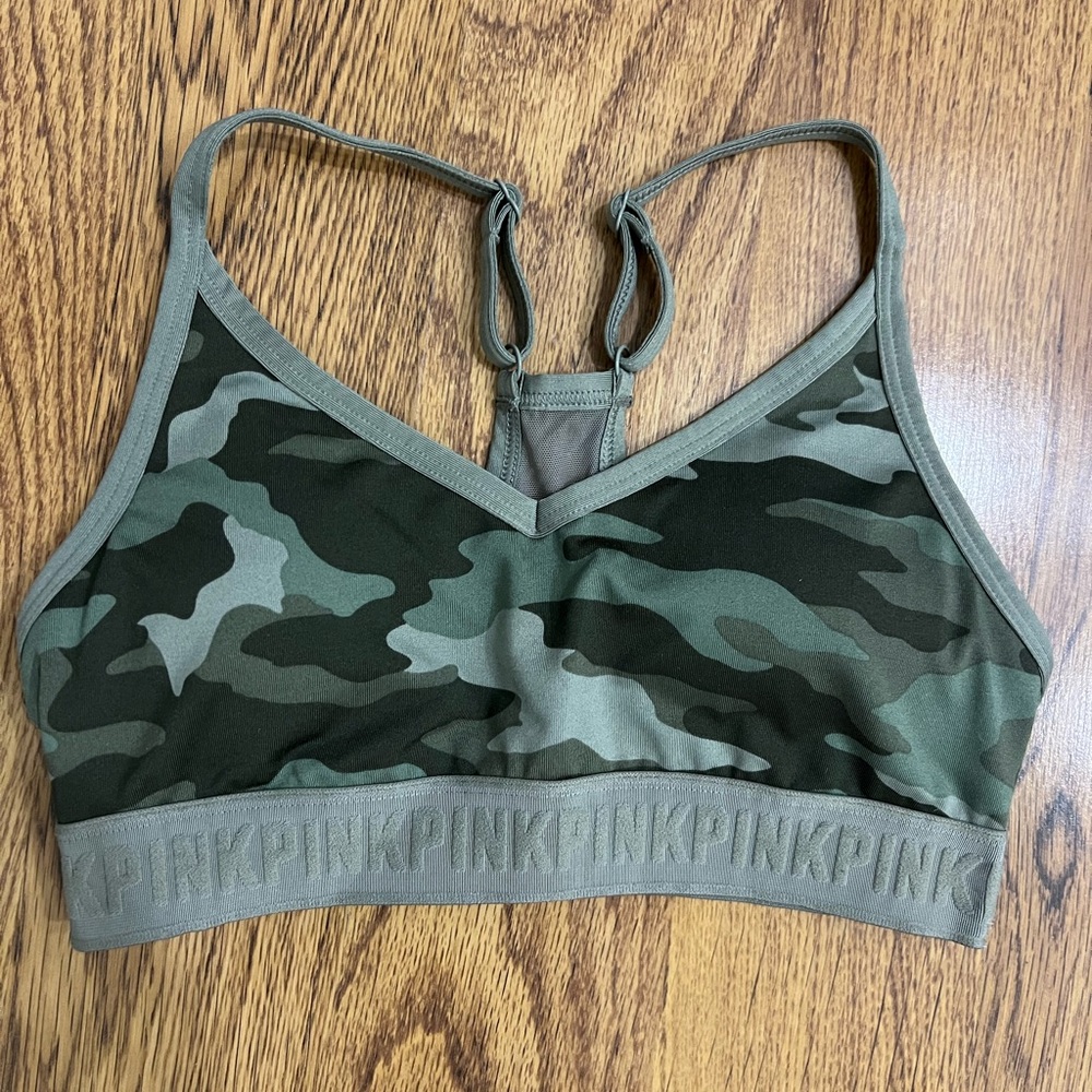 PINK Victoria’s Secret Ultimate Camo Sports Bra Size S Removable Pads